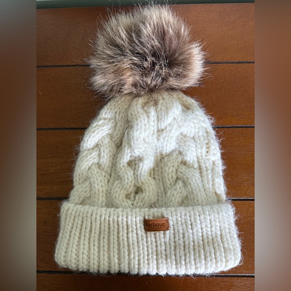 Barbour Women’s Cream Color Faux Fur Pompom Toboggan Beanie - Picture 1 of 4